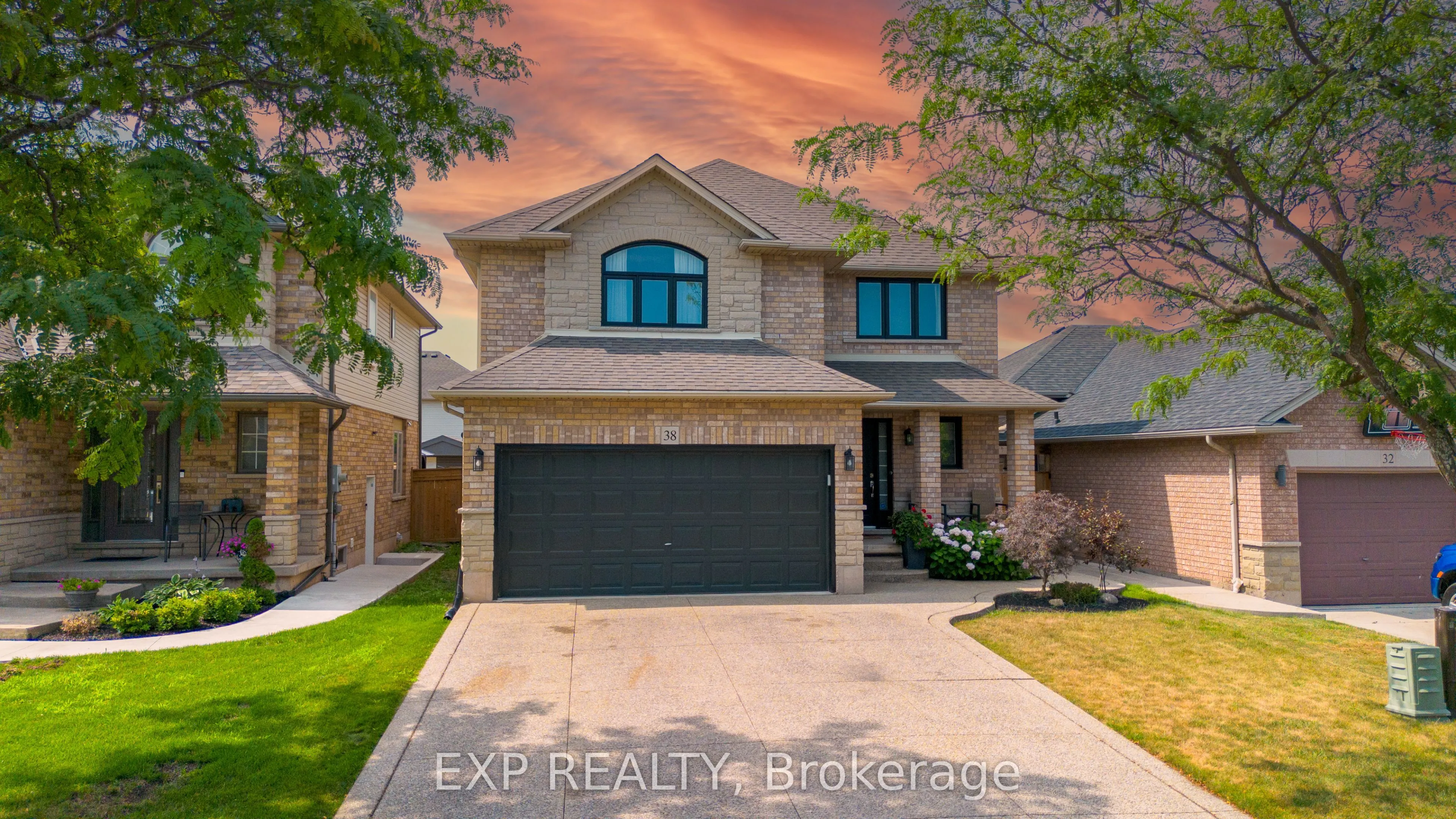 38 Sonoma Lane, ON L8E 6B5