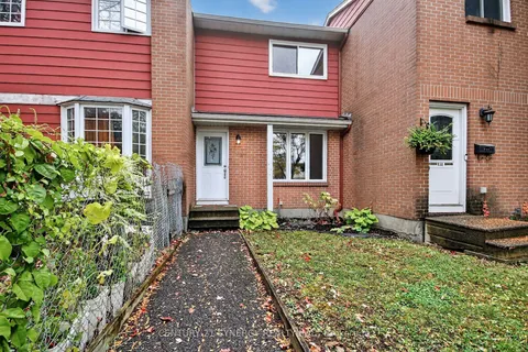 928 Meadowlands Drive, ON K2C 0K3