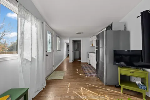 5569 Bath Road, ON K0H 1G0