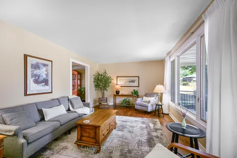 1346 Briarwood Drive, ON K6V 6E4