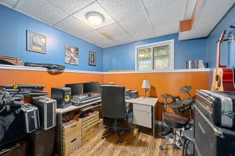 76 JUNO Drive, ON N5R 6E9