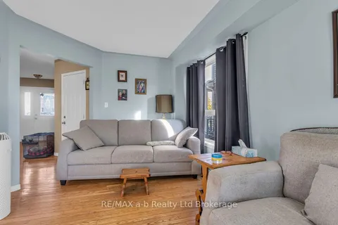 13 Southridge Road, ON N4G 5T8