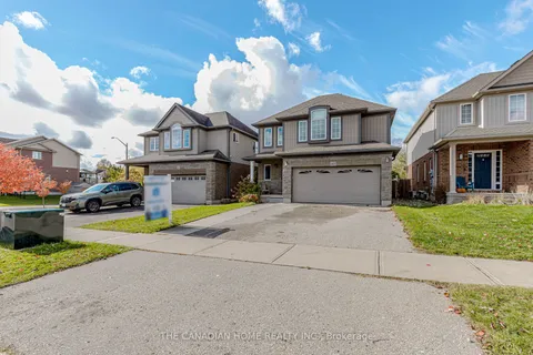 42 Robert Simone Way, ON N0B 1E0