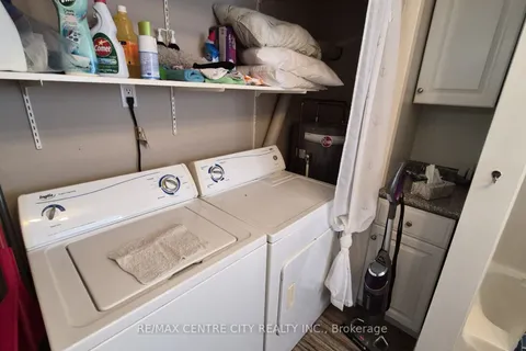 143 William Street, ON N5L 1E2