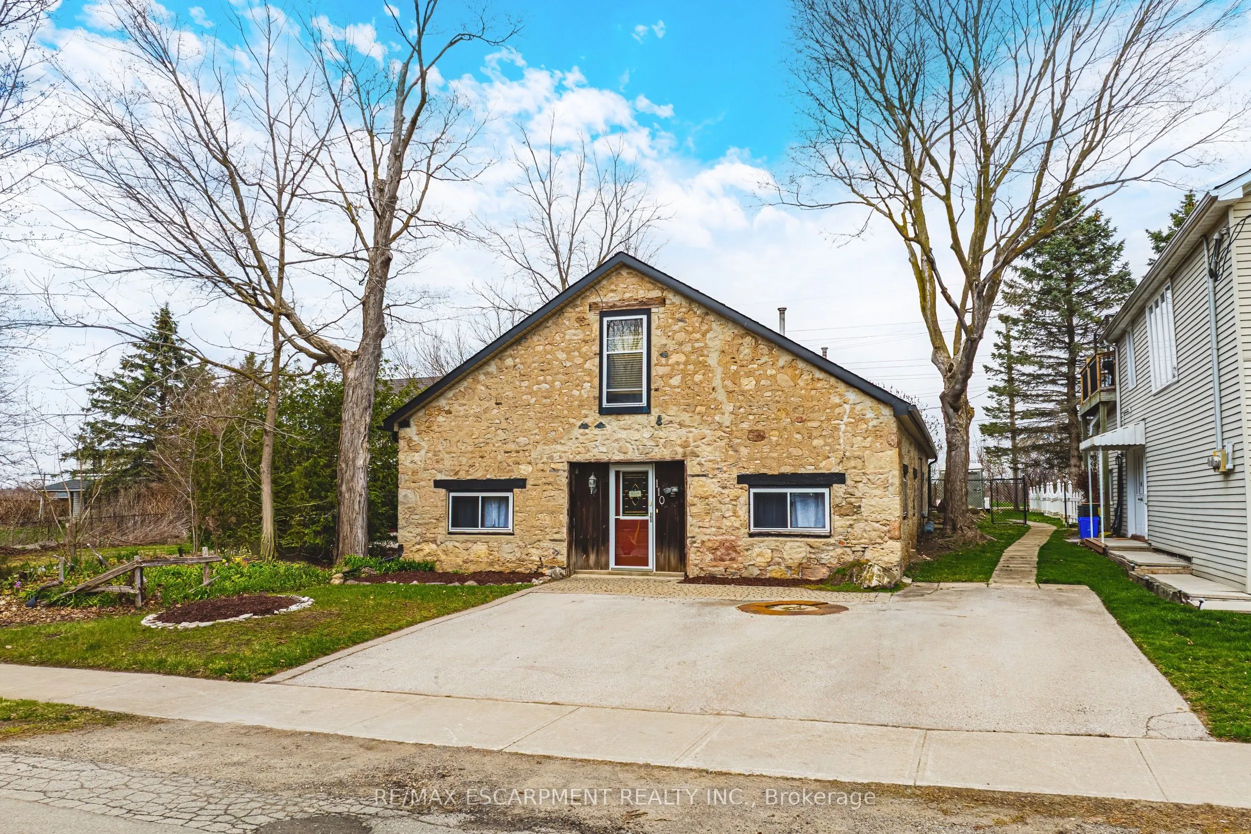 110 Freelton Road, ON L8B 0Z3