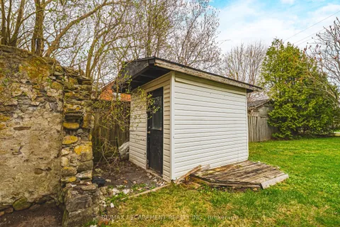 110 Freelton Road, ON L8B 0Z3