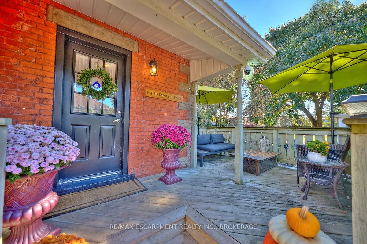 312 Clarence Street, ON L3K 3G8