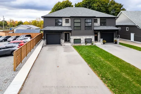 36 Page Street, ON L3K 5V1