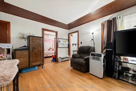 7 Ritchie Avenue, ON K8P 3V8