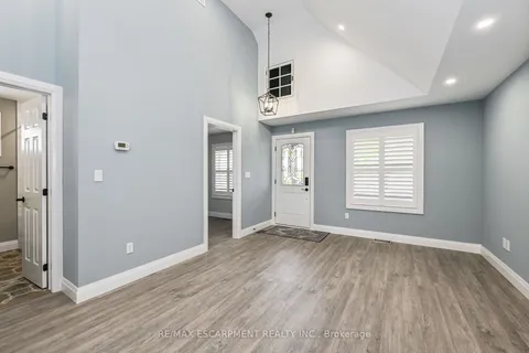 95 Houghton Avenue, ON L8H 4L5