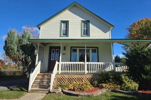 40 St Laurent Avenue, ON K0C 1P0