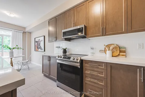 166 Deerpath Drive, ON N1K 0E2