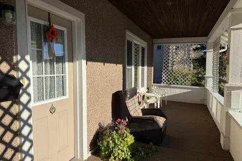 351 Queen Street, ON N0M 1H0