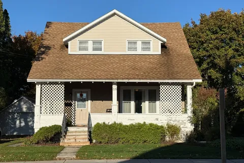 351 Queen Street, ON N0M 1H0