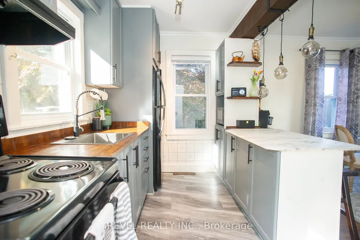 24 Avenue Road, ON N1R 1B7