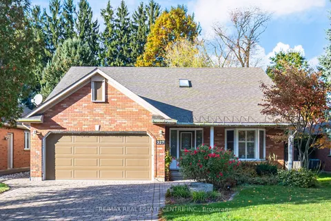 327 Cavendish Drive, ON L9G 3Z1