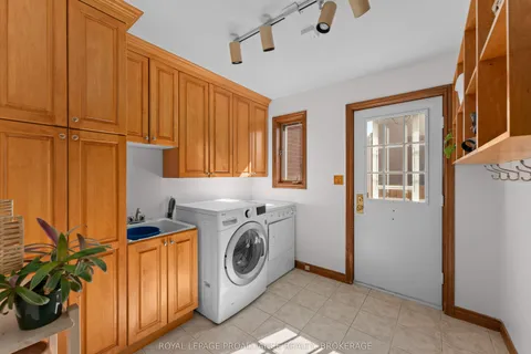 995 Auden Park Drive, ON K7M 7T0