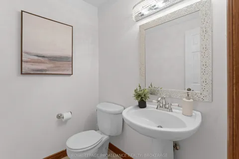 995 Auden Park Drive, ON K7M 7T0