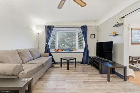 267 THAYER Avenue, ON L9A 1J6