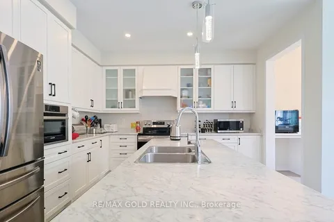 7892 Odell Crescent, ON L2H 3R6