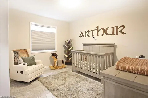 23 SCARLETWOOD Street, ON L8J 0K8