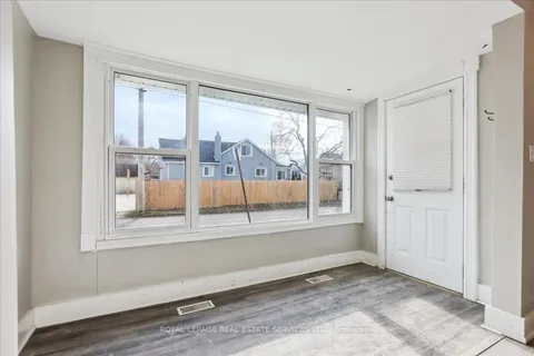 19 Seneca Street, ON L2R 2V1