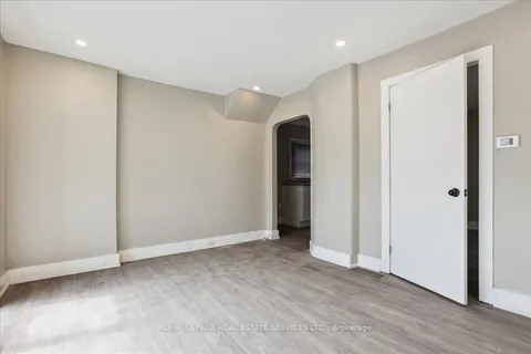 19 Seneca Street, ON L2R 2V1