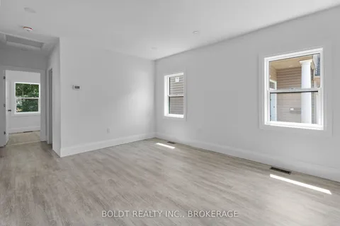 56 Lorne Street, ON L2P 3C4