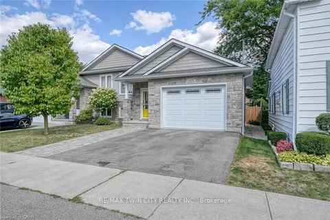 211 OXFORD Street, ON N5C 2V8