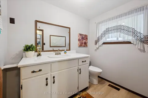 33 Hastings Boulevard, ON N1E 4G3