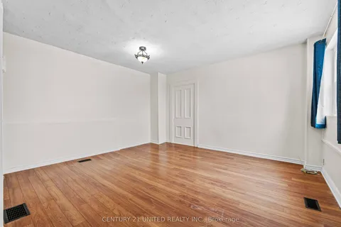 234 Antrim Street, ON K9H 3G4