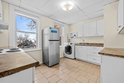 234 Antrim Street, ON K9H 3G4