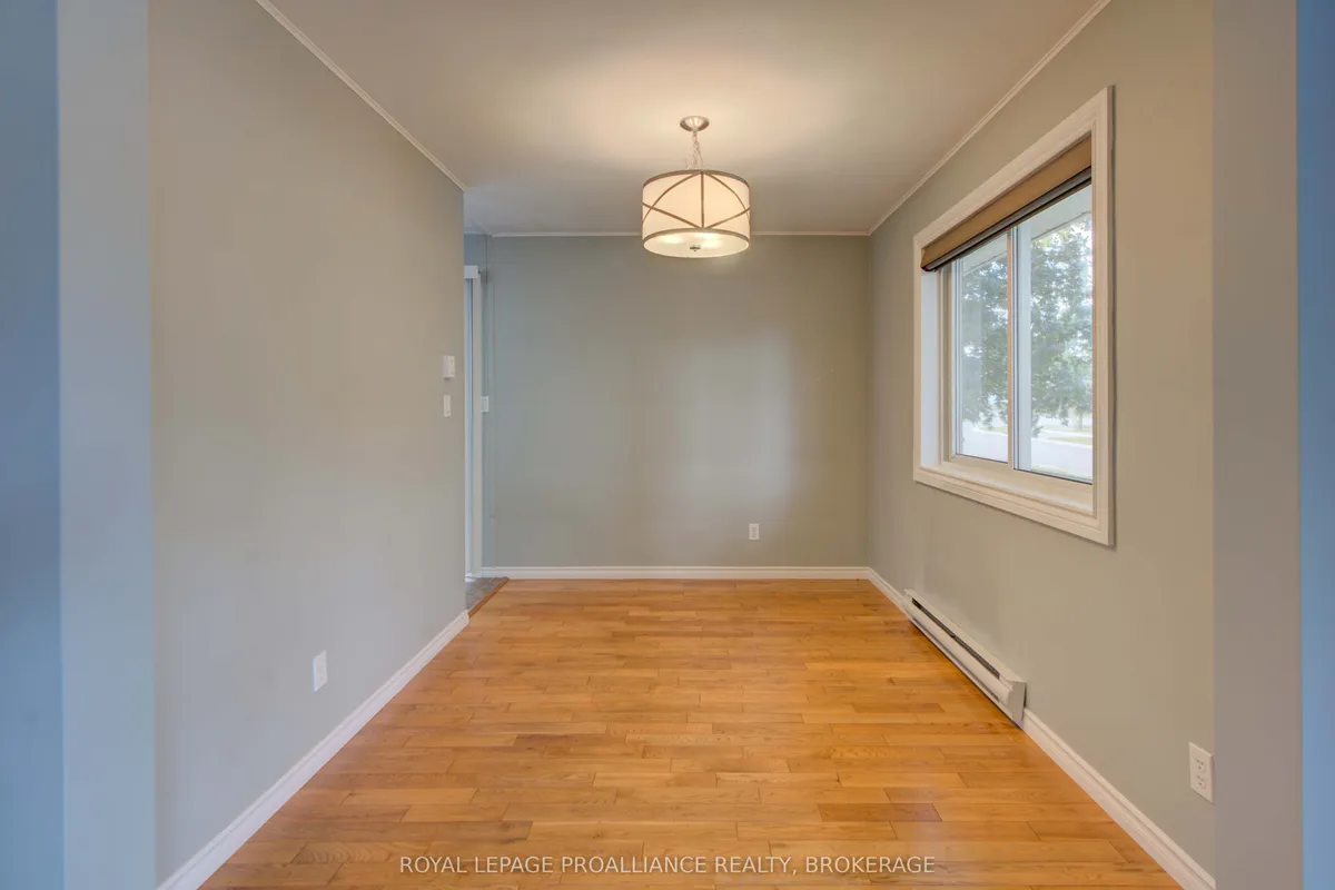 114 Drennan Street, ON K7K 2S5