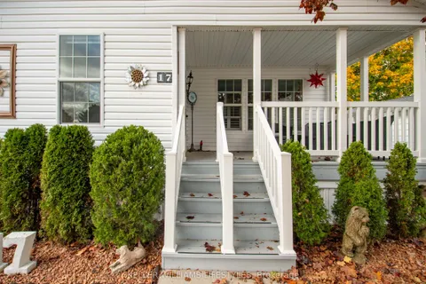 17 George Street, ON N7G 3K9