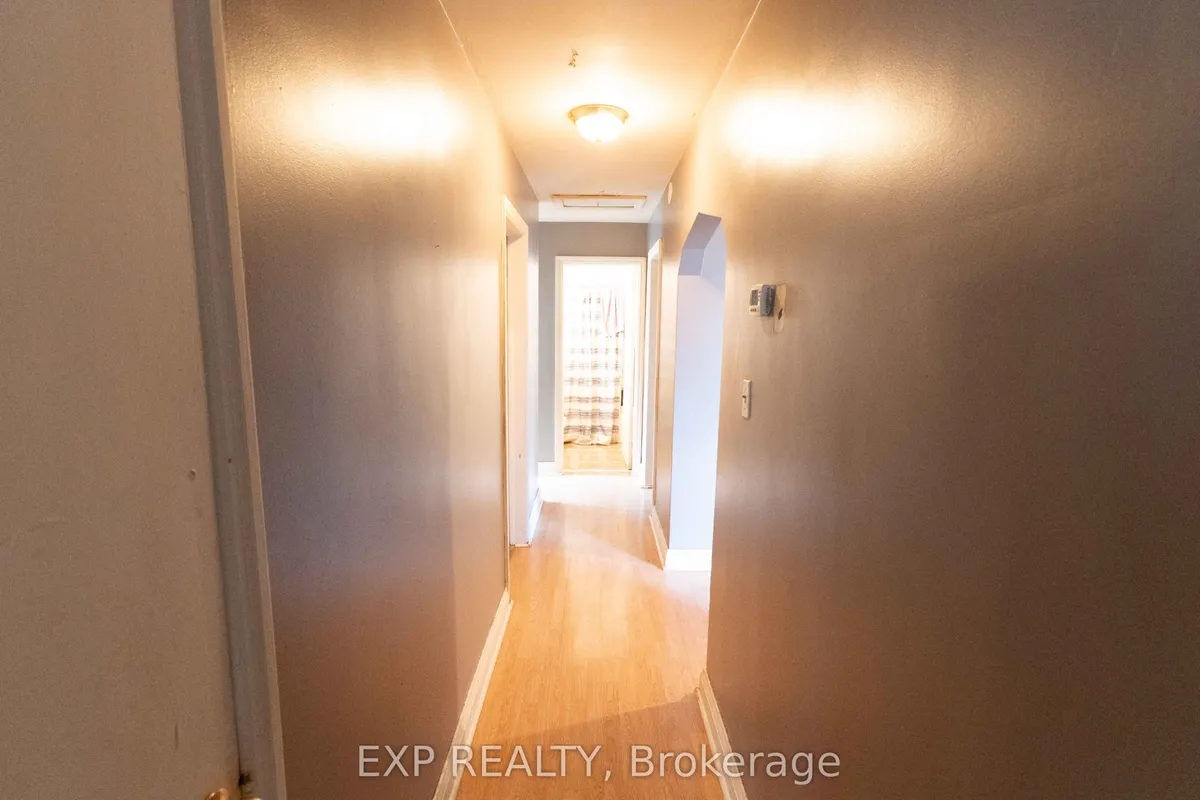 501 McConnell Avenue, ON K6H 4L9