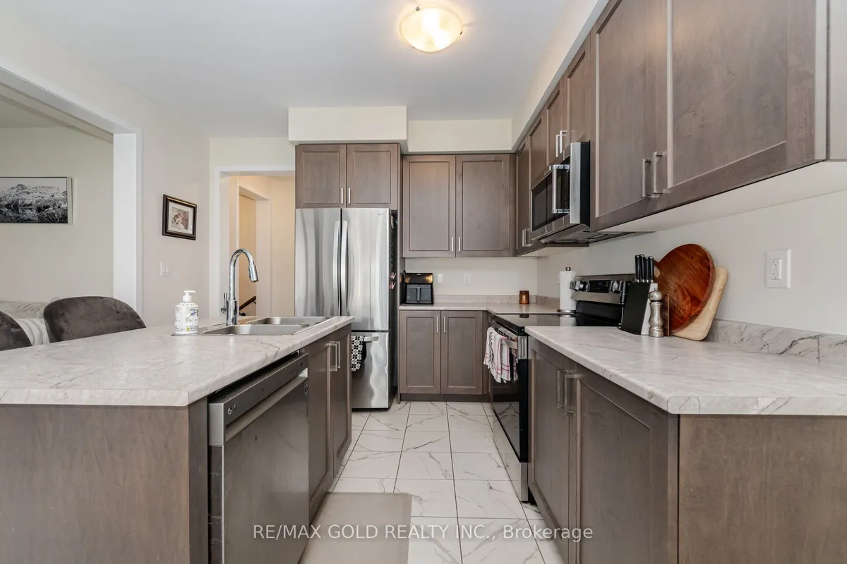 128 Whithorn Crescent, ON N3W 0G4