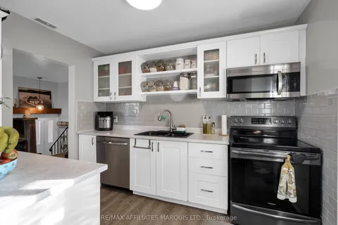 403 Susan Avenue, ON K6J 2E1