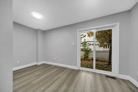 714 Sanibel Private, ON K2H 0A8