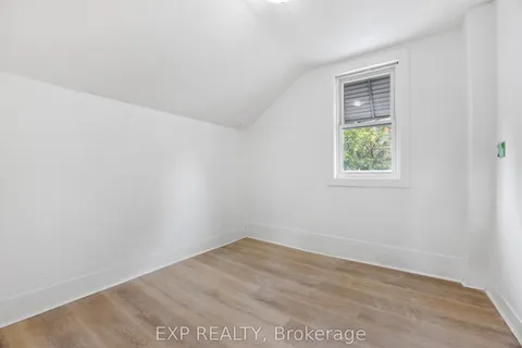 173 Brock Street, ON N7T 2W3