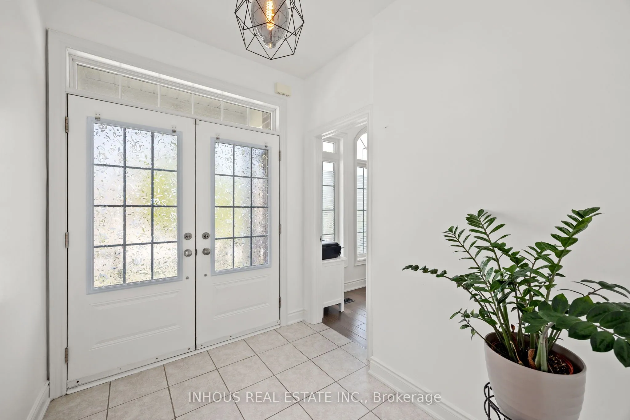 105 Johnson Drive, ON L9V 3V9