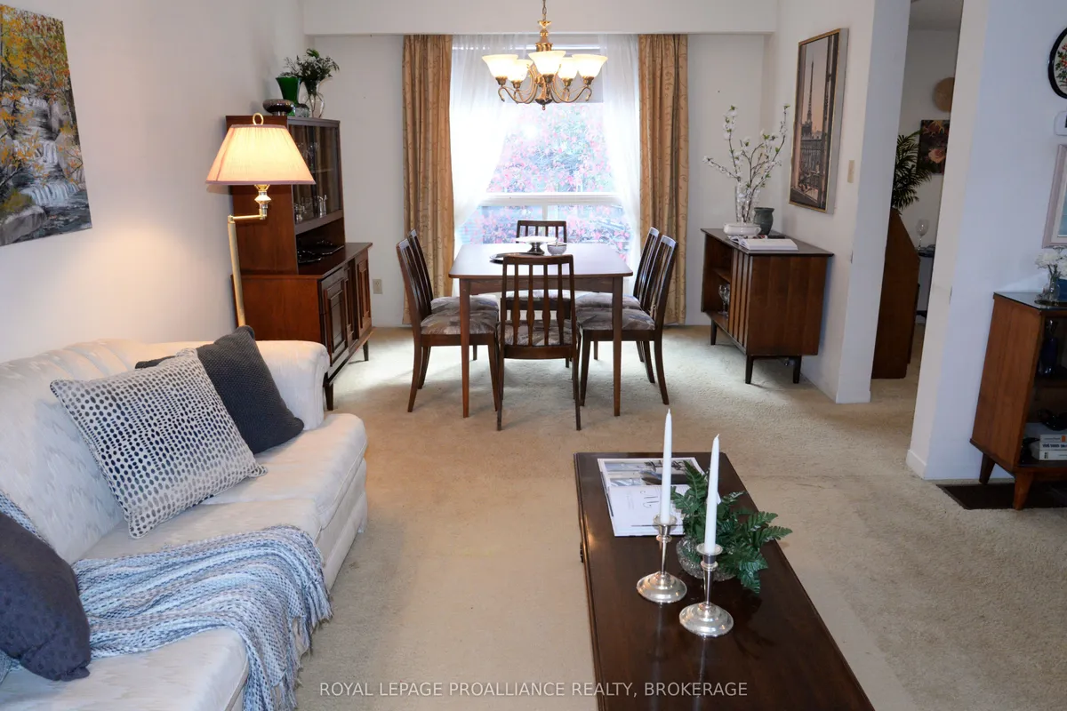 834 Somerset Crescent, ON K7P 1G5