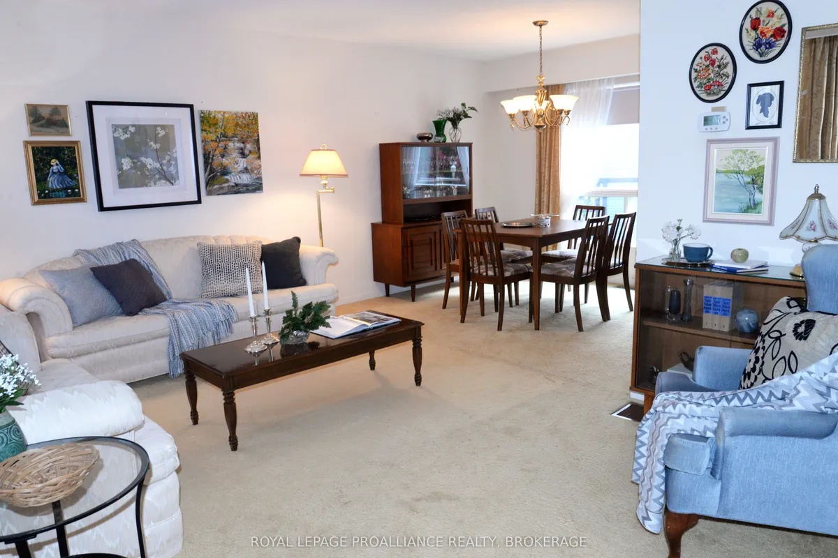 834 Somerset Crescent, ON K7P 1G5