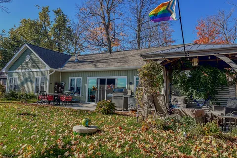 563 Dalhaven Road, ON K9J 6X2