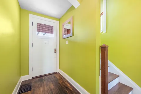 340 BRIDGE Street, ON K8N 1P6