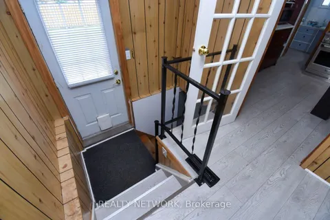 17 Craigroyston Road, ON L8H 1A2