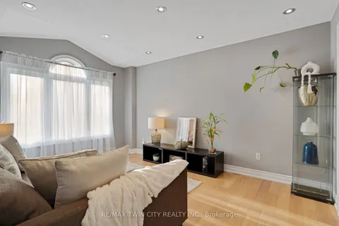 175 Stirling Macgregor Drive, ON N1S 4Z8