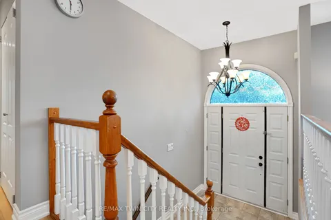 175 Stirling Macgregor Drive, ON N1S 4Z8