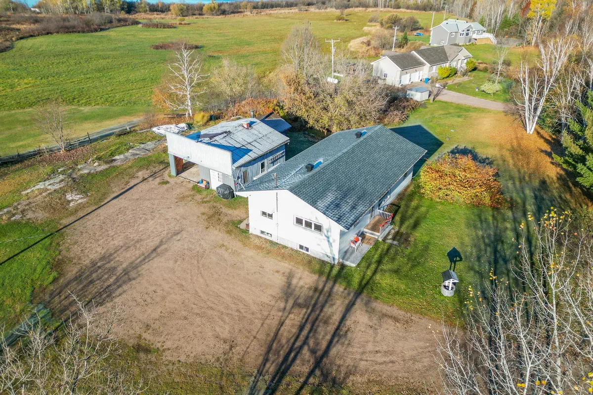 1420 Quae Quae Road, ON P0H 1K0