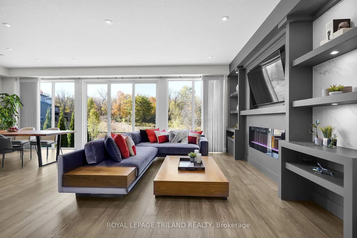 1422 Lawson Road, ON N6G 0E2