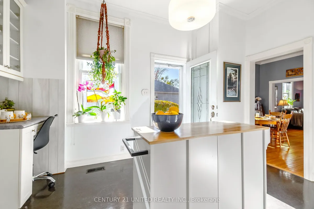 458 Driscoll Terrace, ON K9H 1T7